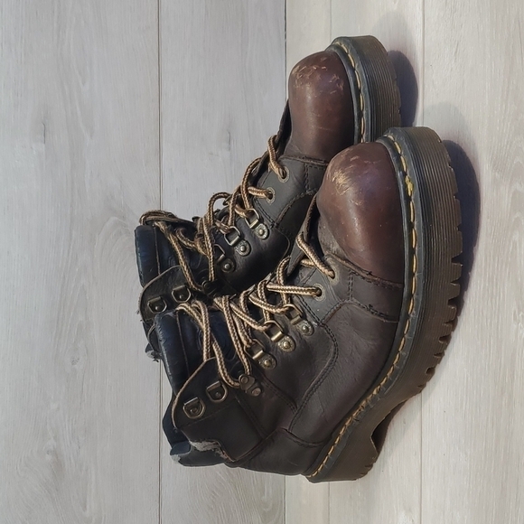 Dr.Martens Mens Y2K 9728 High Top Chunky Tractor Platform Boots shoes sz 10 - Picture 1 of 13